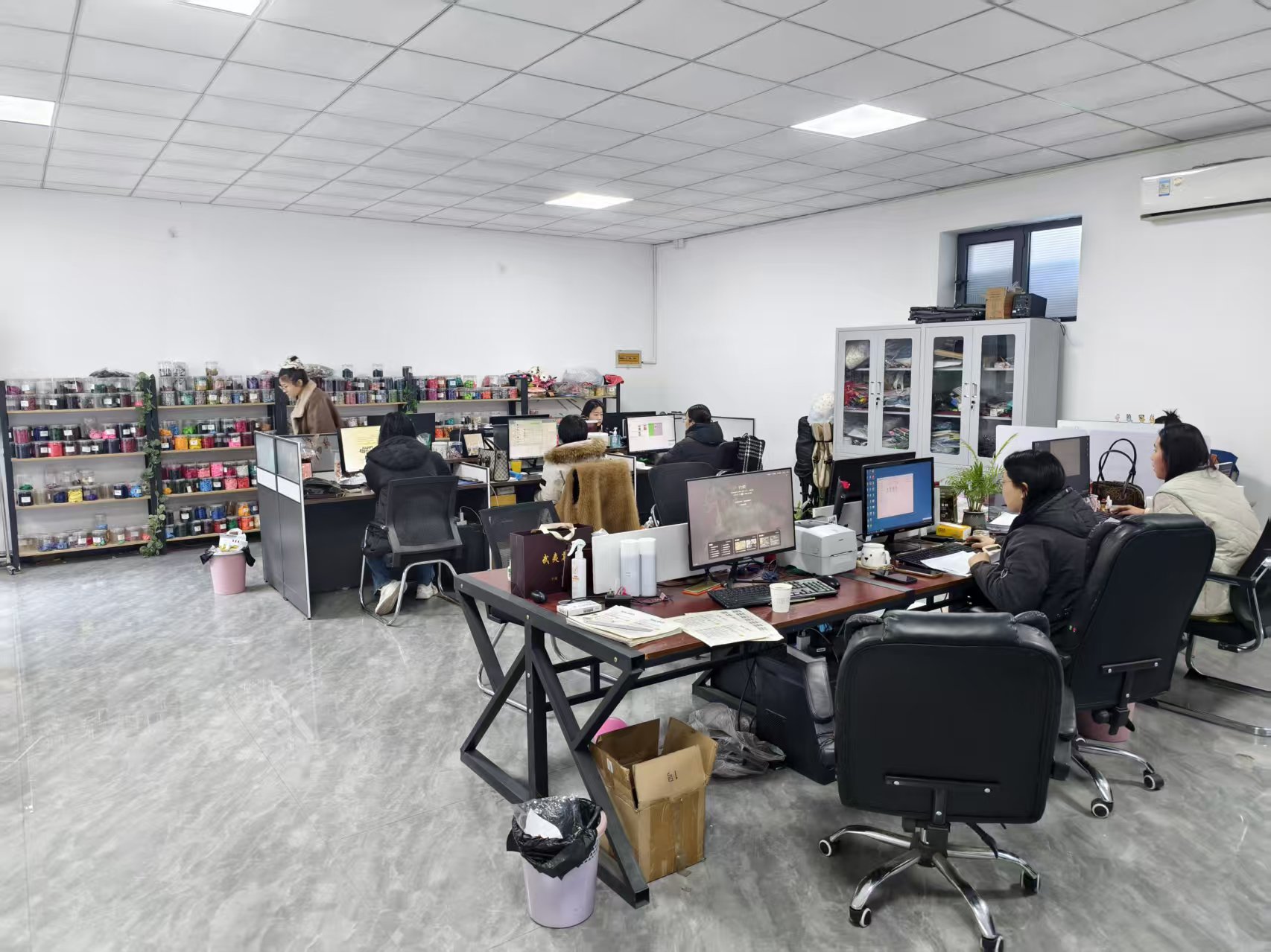 Πώς να επιλέξετε τον κατάλληλο προμηθευτή μπαλονιών για την επιχείρησή σας χονδρικής