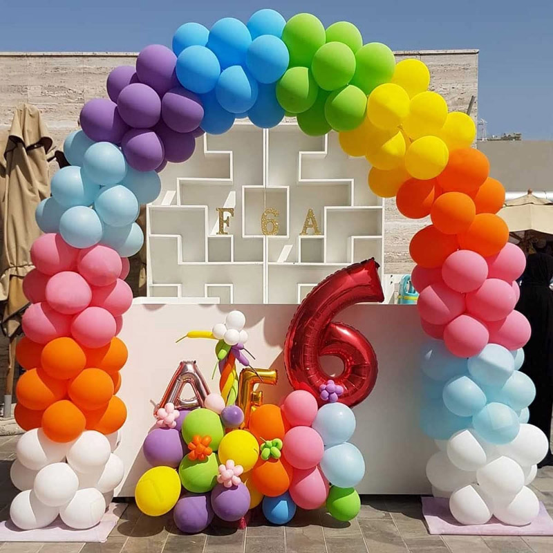 Γιρλάντα με μπαλόνι ουράνιο τόξο